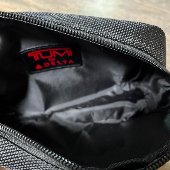 Tumi Bags Tumi For Delta Black Cosmetic Toiletry Bag Poshmark